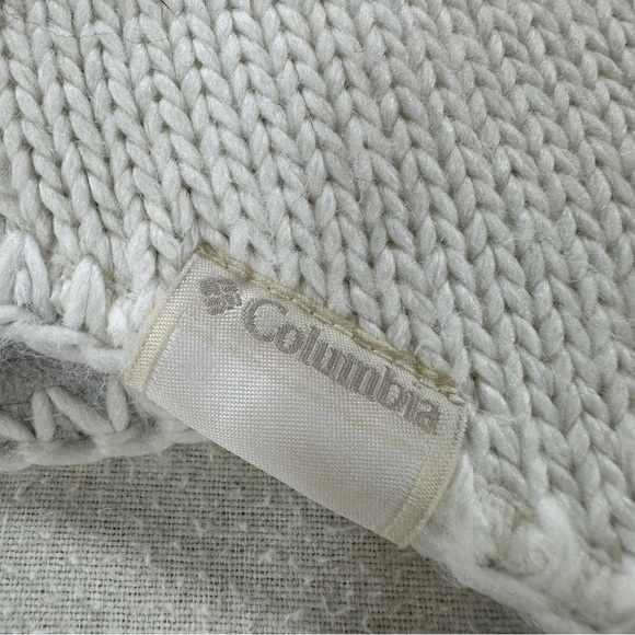 Columbia Convert Women Flap Cap Snow Beanie One Size White Red Black - Picture 5 of 8